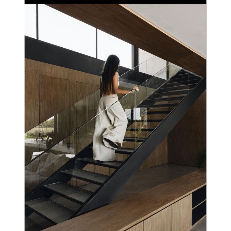Luxury Straight Staircase: Sleek Design & Structural Integrity - Anewson