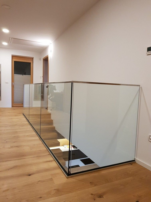 Clean & Modern U-Channel Railing Systems - Anewson