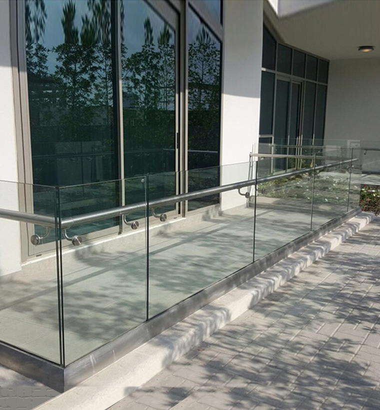 Clean & Modern U-Channel Railing Systems - Anewson