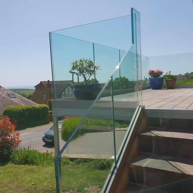 Sleek Deck Railing: Glass Panels in Aluminum U-Channel - Anewson
