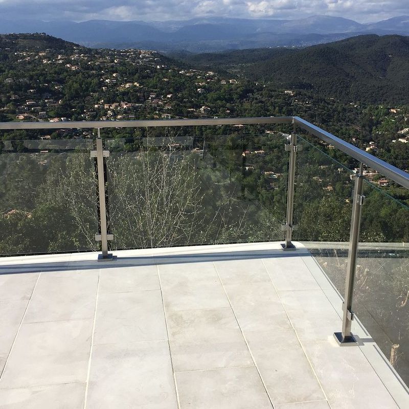 Clear Railing System Low-Maintenance Aluminum Post Glass Railing Systems with Clear View ...
